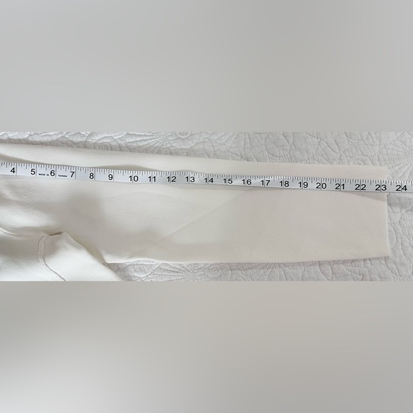 NWT SZ XL Aleeza Paris Porcelain Knit Top White Long Sleeve - Picture 8 of 10